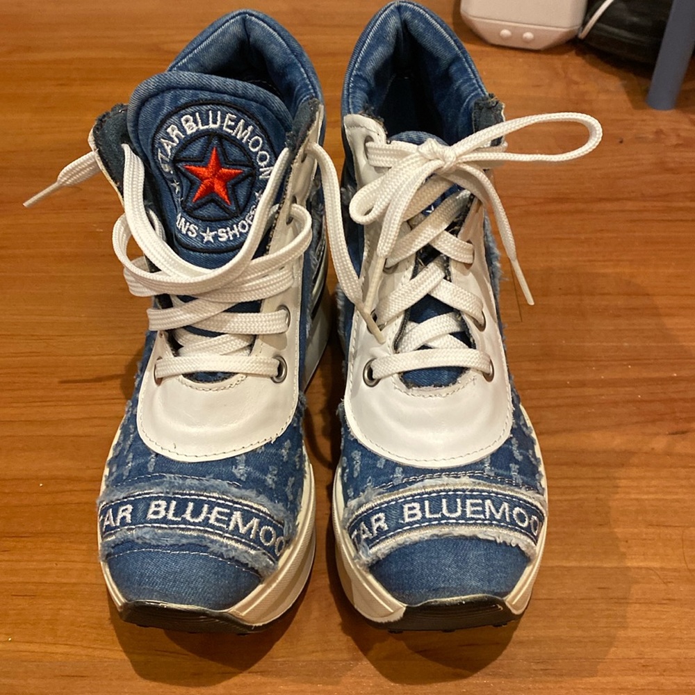 Star bluemoon jeans runners. Ladies size 37/ 6.5